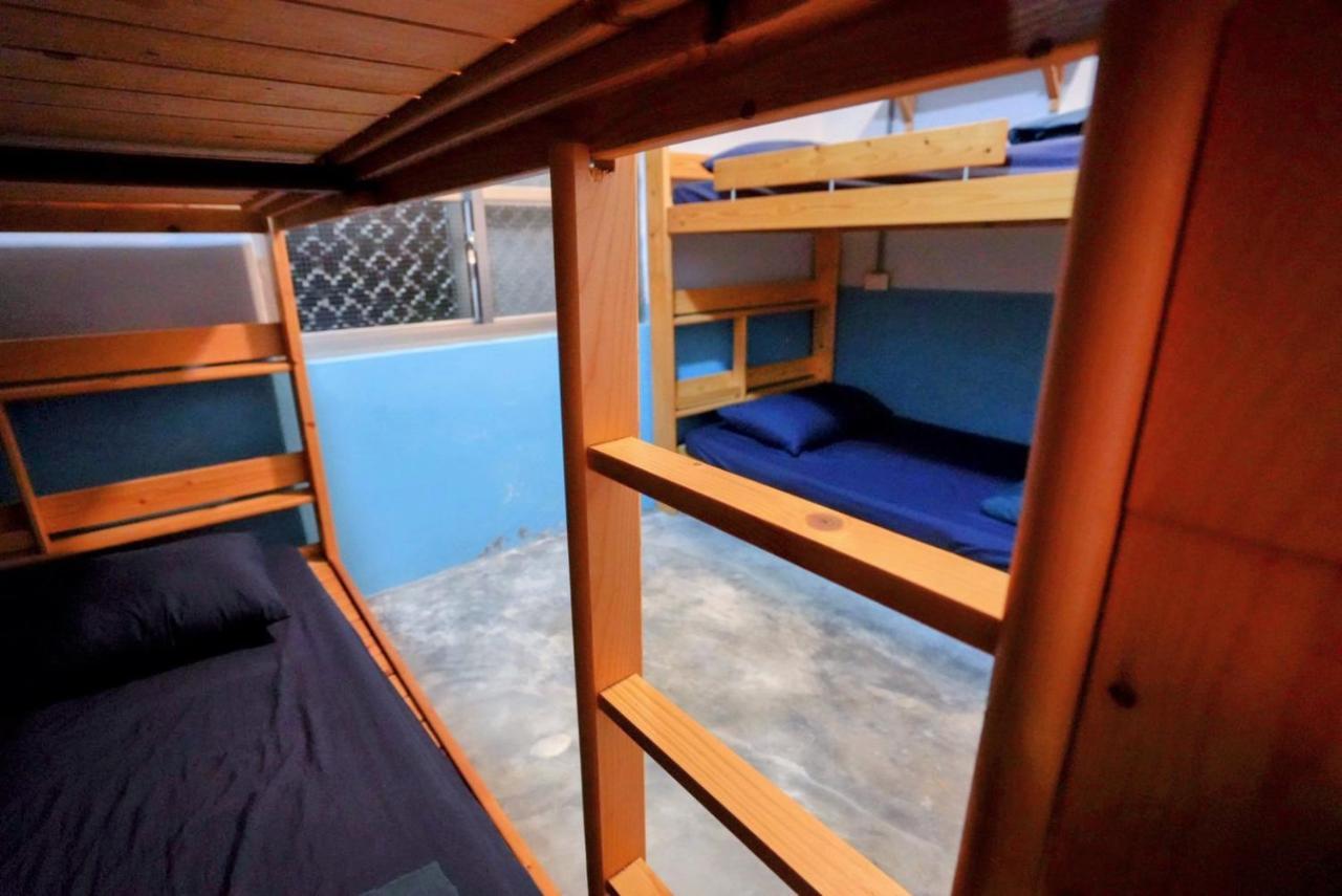 Odyssey Divers Hostel Xiaoliuqiu Exterior photo